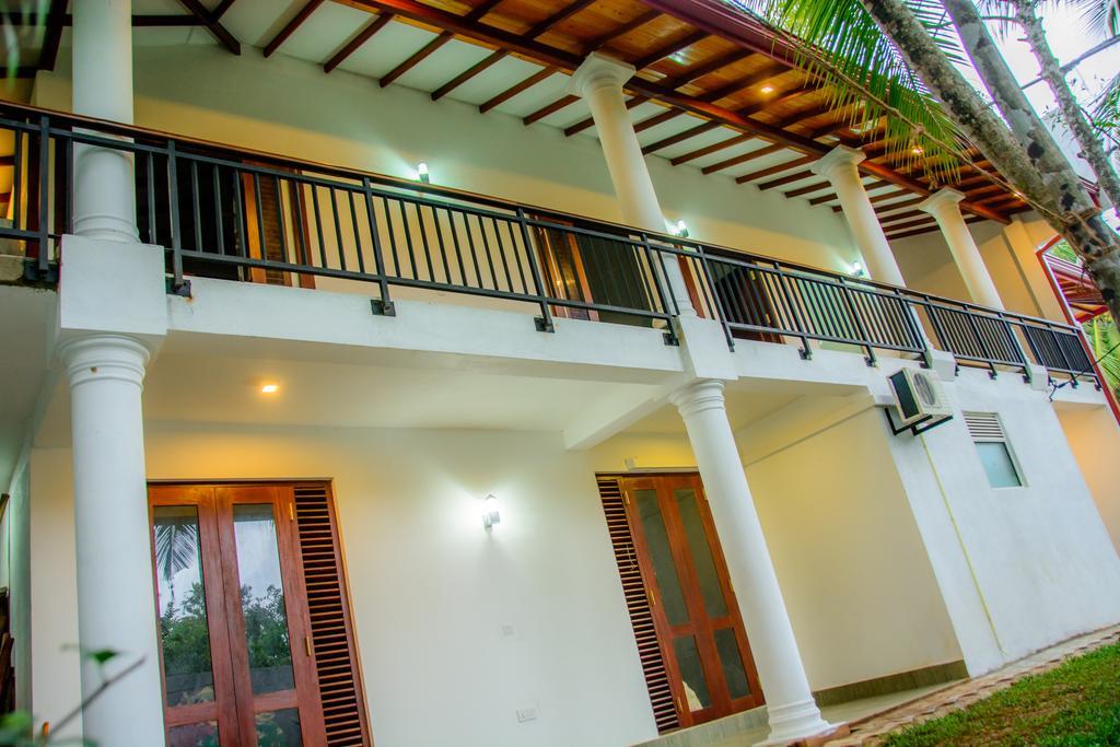 Villa White ヒッカドゥワ エクステリア 写真